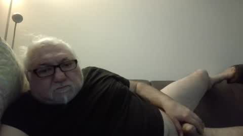 Snapshot of synek65 chatting on January 14, 9:09 pm synek65 online show from January 14, 9:09 pm