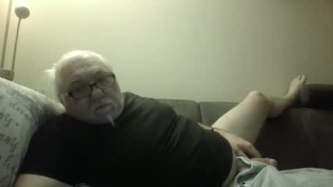 Snapshot of synek65 chatting on December 20, 12:30 am synek65 online show from December 20, 12:30 am