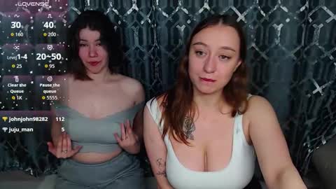 SyrenDixon online show from March 15, 6:33 pm