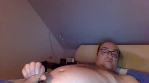 t0815 online show from February 14, 8:59 pm