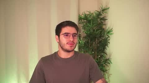 t0ny_wylie online show from March 17, 7:24 am