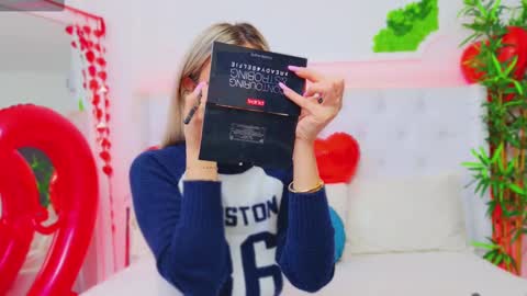 Snapshot of taahiraarabian chatting on February 14, 1:40 pm Arianna online show from February 14, 1:40 pm