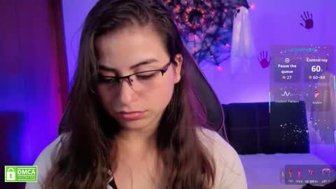 Snapshot of taiga_cute chatting on October 12, 8:18 am Camille Gonzalez online show from October 12, 8:18 am