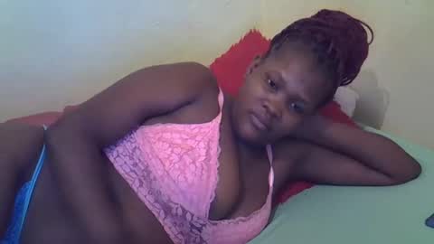 Snapshot of taliah254 chatting on March 1, 2:15 am taliah254 online show from March 1, 2:15 am