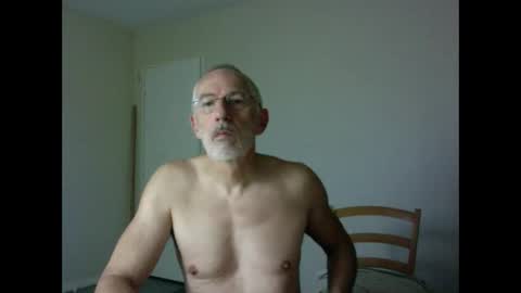 Snapshot of taliesin4321 chatting on September 20, 4:48 am Jack Pierrot online show from September 20, 4:48 am