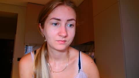  Kira  online show from November 10, 6:38 am