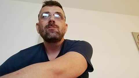 Aligator online show from February 2, 3:10 am