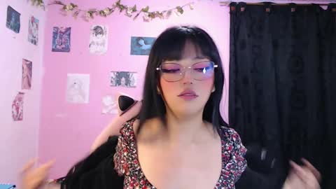 Alejandra Independent model online show from February 16, 10:54 am