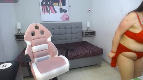 tamara  online show from October 20, 4:01 pm
