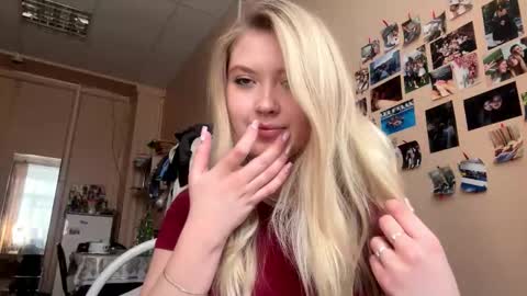 Amy online show from February 10, 12:08 pm