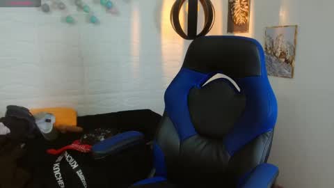 Snapshot of taner_king chatting on September 21, 4:49 am TANER online show from September 21, 4:49 am