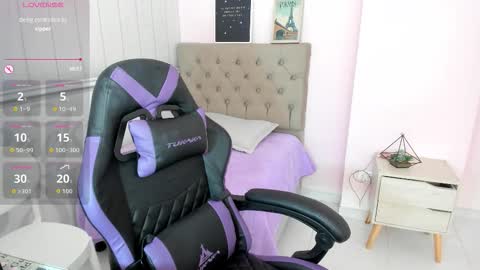 Tania  online show from October 24, 2:18 pm