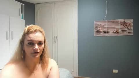 taniabonnet  online show from April 11, 2:54 pm