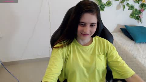 Snapshot of taniadevil_69 chatting on February 7, 5:51 pm Tania online show from February 7, 5:51 pm