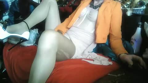 Snapshot of tanjageile chatting on February 28, 12:31 pm tanjageile online show from February 28, 12:31 pm