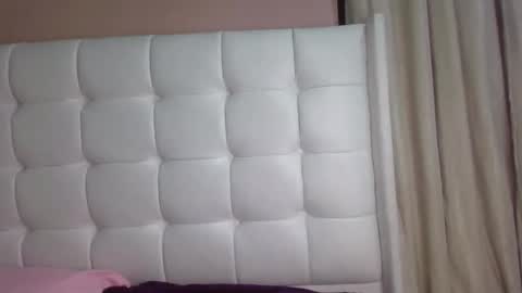 Snapshot of tannia004 chatting on January 1, 8:04 pm tania online show from January 1, 8:04 pm