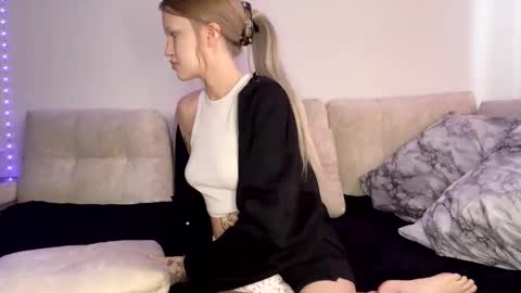 Alisa online show from February 19, 11:42 am