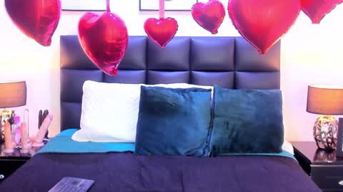 taracarsonn online show from February 11, 11:22 pm