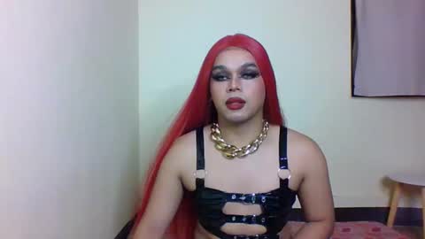 Snapshot of tarahriches chatting on December 7, 8:22 pm tarahriches online show from December 7, 8:22 pm