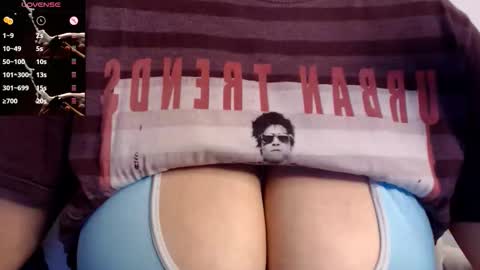 tarrant_ online show from December 21, 1:45 am