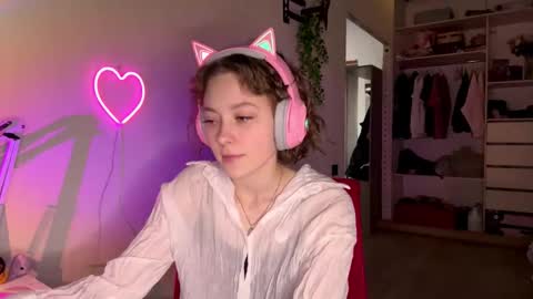 Darlin online show from February 26, 10:35 pm