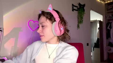 Darlin online show from May 6, 10:16 pm