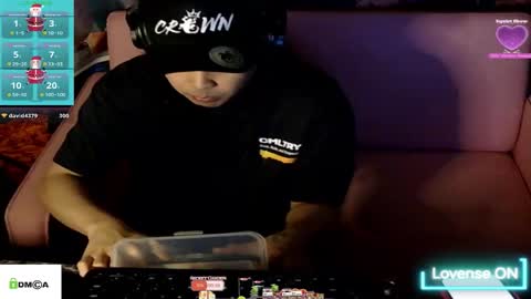 TashaKai online show from December 14, 8:04 pm