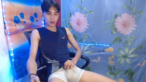 Snapshot of tastylicious_kim chatting on March 3, 1:31 am Ask me online show from March 3, 1:31 am