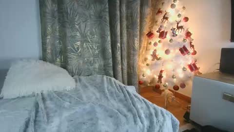 tateisblonde online show from December 18, 4:13 pm