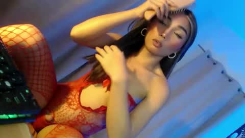 ANDREA online show from May 29, 4:05 pm