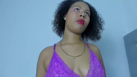 tatianasquirthot online show from June 30, 7:12 pm