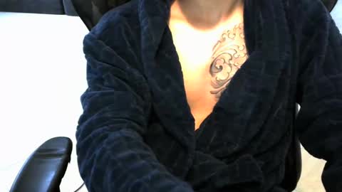 Snapshot of tatmers chatting on January 19, 12:06 pm Lucas online show from January 19, 12:06 pm