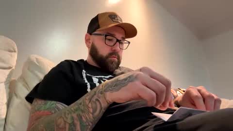 MrMrs online show from December 31, 1:57 am