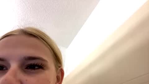 Tattedlilmama online show from July 10, 2:22 pm