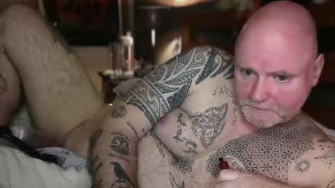 Tattooeddilf 01 online show from April 14, 10:24 pm