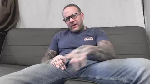 tattooedteaseme online show from May 26, 7:31 pm