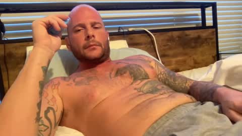 Snapshot of tattooman5555 chatting on September 30, 3:11 pm Tattooman online show from September 30, 3:11 pm