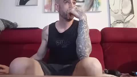 Tatuado20cm online show from May 18, 6:58 pm