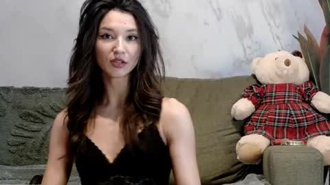 TayaKayan online show from February 9, 11:58 am