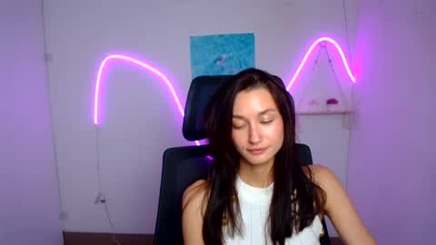 Taya online show from July 12, 9:23 am