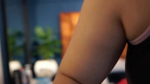 Teylor  Kim online show from September 24, 6:25 pm