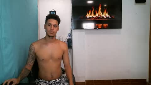 Taylor and Meghan online show from April 4, 12:28 am