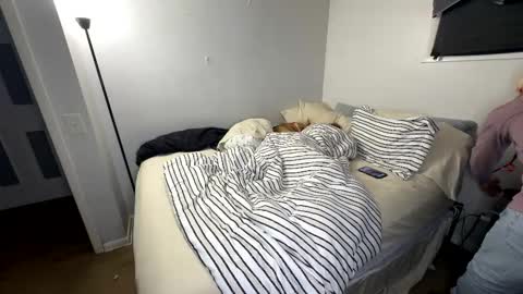 TayKyle online show from February 15, 7:10 am