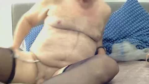 tbennett575788 online show from April 23, 5:25 pm