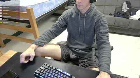 Tbone online show from December 2, 4:04 pm