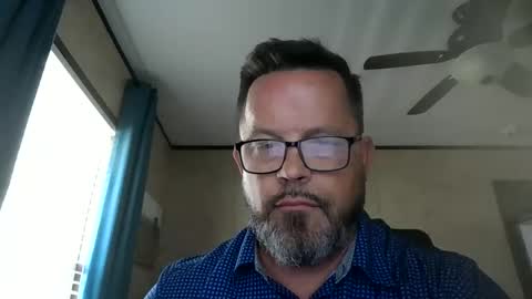 tdhawk87 online show from May 11, 9:56 pm