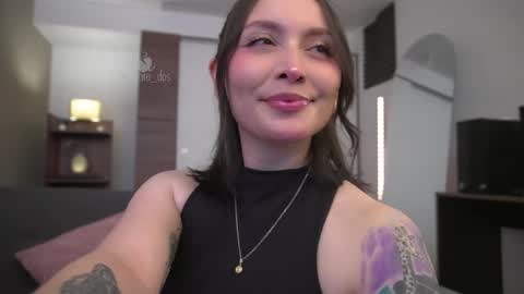 Leo and Luna online show from November 8, 5:05 pm