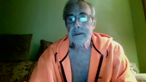 Snapshot of teak4u chatting on October 19, 12:54 pm Teak online show from October 19, 12:54 pm