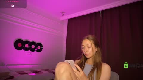 call me Eva     online show from July 8, 8:23 pm