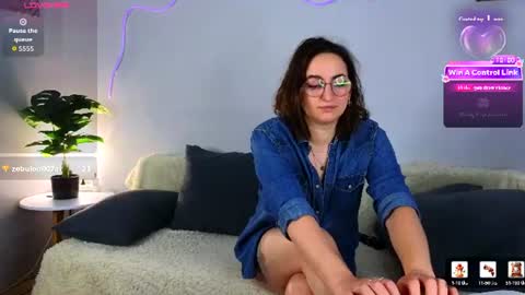 Lady Oudrey online show from July 17, 7:10 am